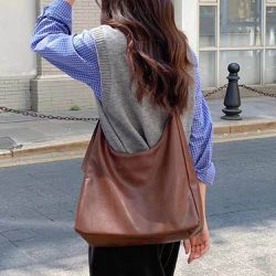 日本 GRL - 柔軟皮革感帥氣長肩背包-焦糖 (F)