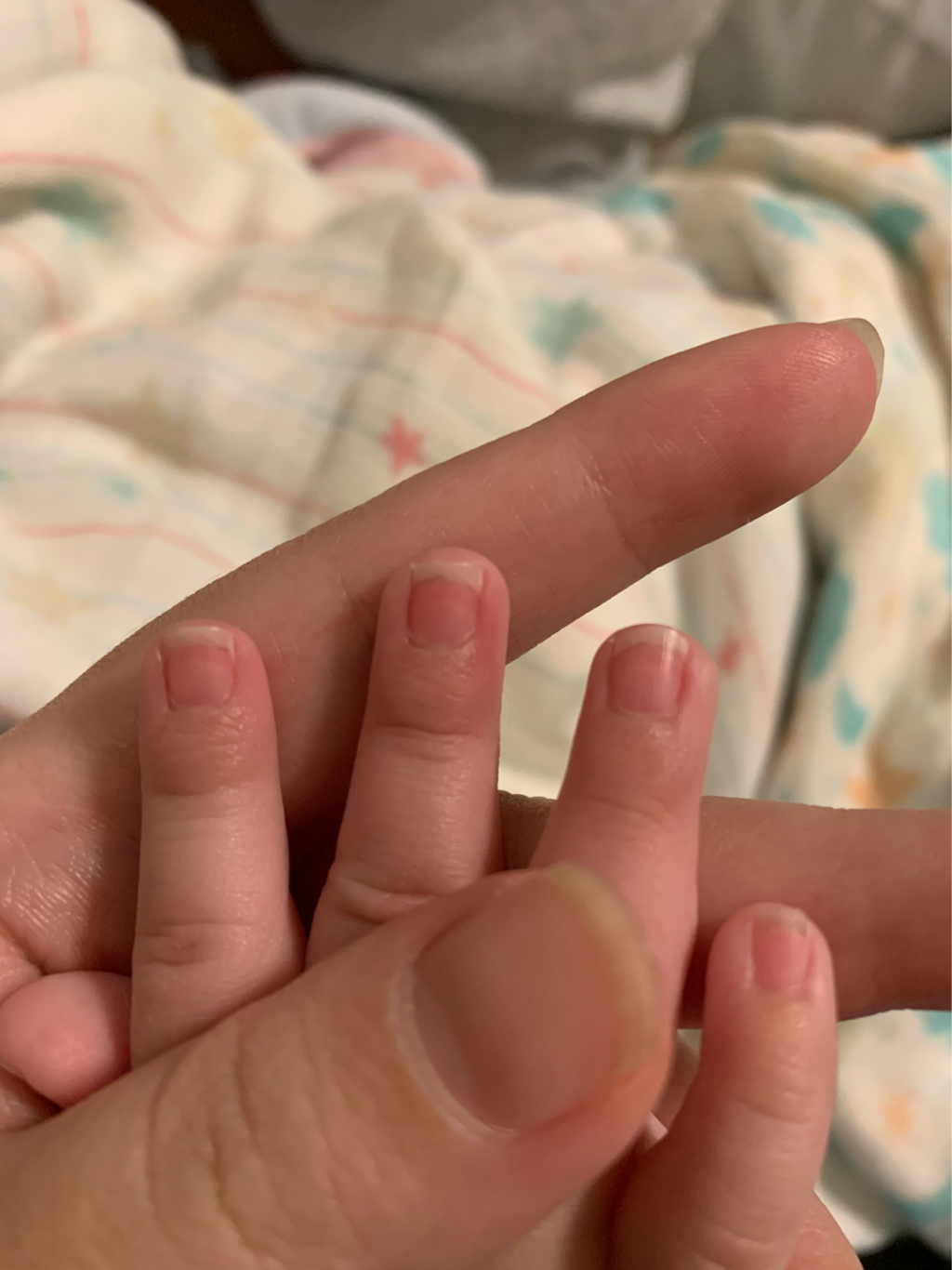 剪寶寶指甲好難拿捏
