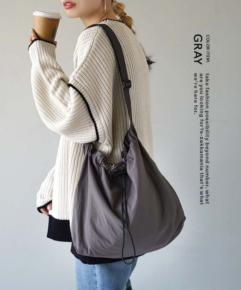 日本 zootie - 輕鬆束口袋著走抽繩肩背包-卡其