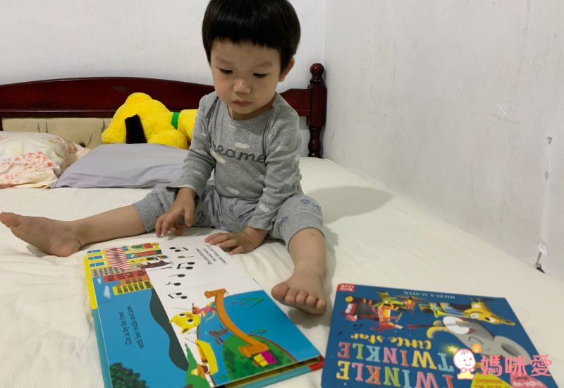 《晚安音效書》輕壓聽音樂，睡前好入眠