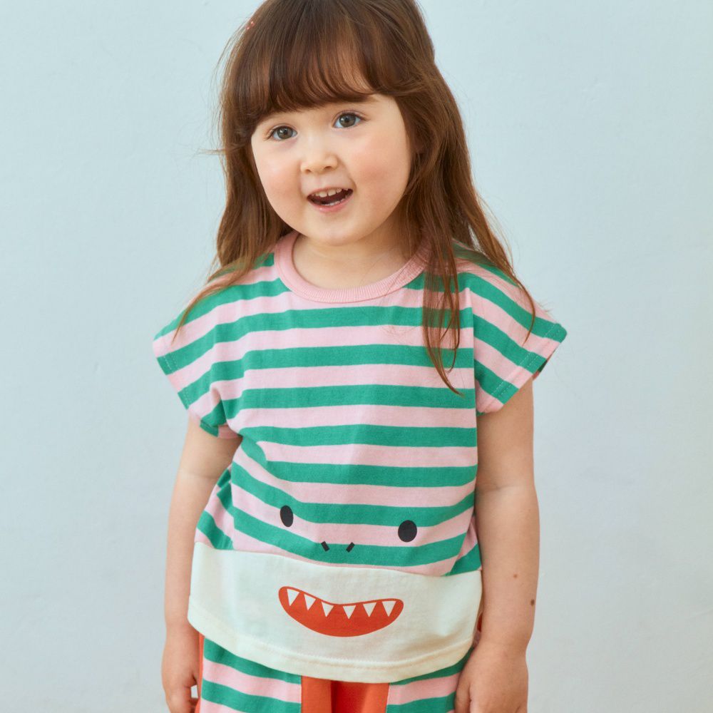 First Blue 呆呆鯊魚撞色條紋落肩袖上衣-粉X綠