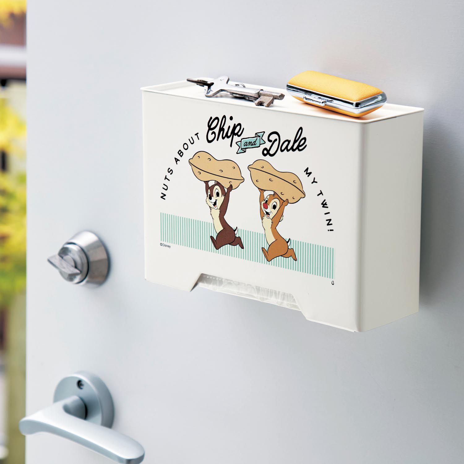 日本千趣會 - 磁吸式 小物置物兼口罩收納盒(可吸附門/冰箱)-奇奇蒂蒂 (約30片)