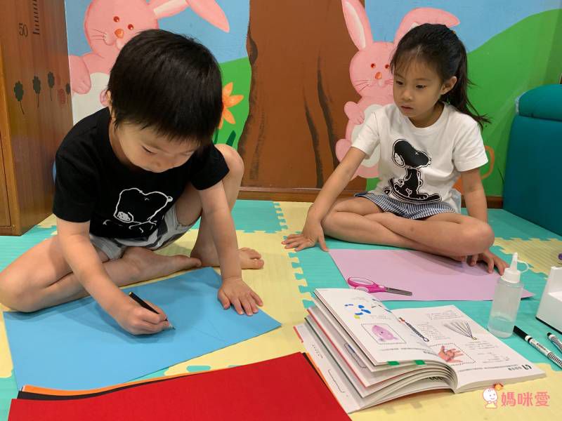 ★百萬父母最有共鳴的教養經典書★ 0~3歲給對愛就不怕寵壞♥ 3~6歲做對管教不打不罵孩子更聽話