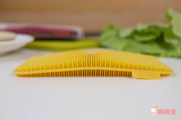 韓國 sillymann - 100%鉑金矽膠蔬果餐具洗碗刷-黃色