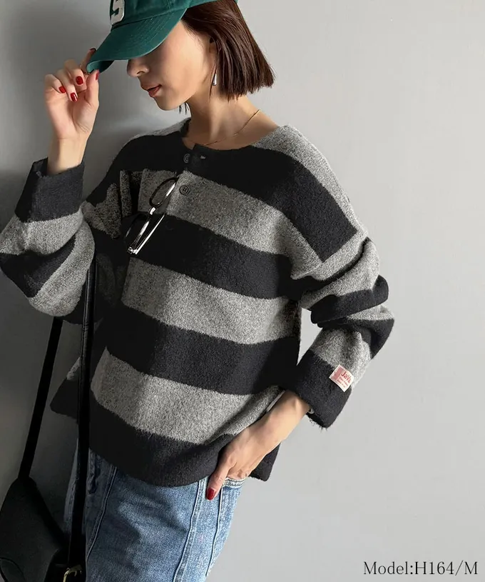 日本 Classical Elf - Java 率性亨利領寬鬆厚針織上衣-米白x卡其