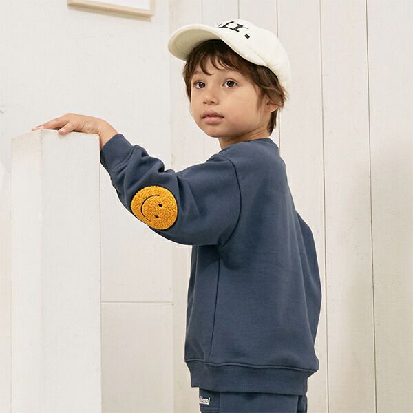 日本 b-ROOM - 療癒笑臉刺繡長袖上衣-深藍