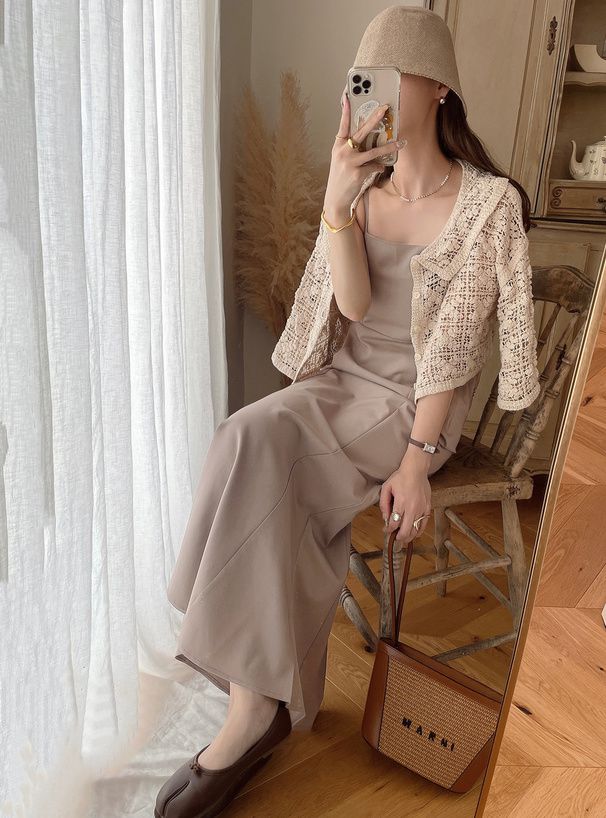 日本 GRL - [熱銷NO.1] 時尚魚尾吊帶裙-象牙杏