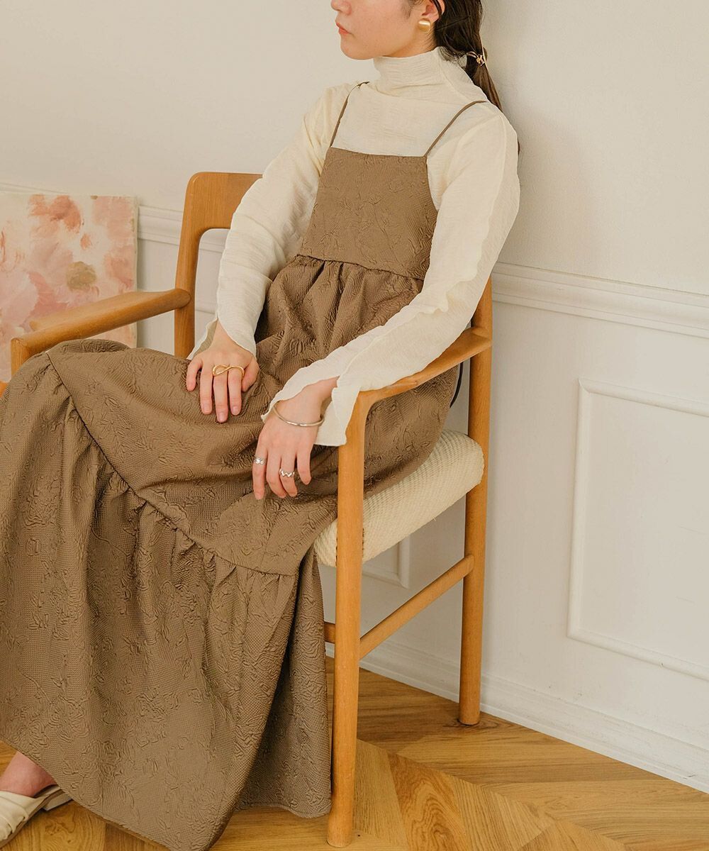 日本 Bab - 質感皺縮木耳領長袖上衣-酪梨綠