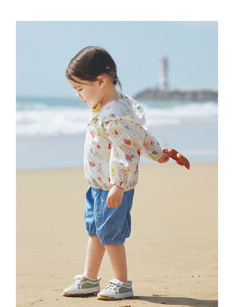 輕薄防風連帽外套-西瓜樂園-白色