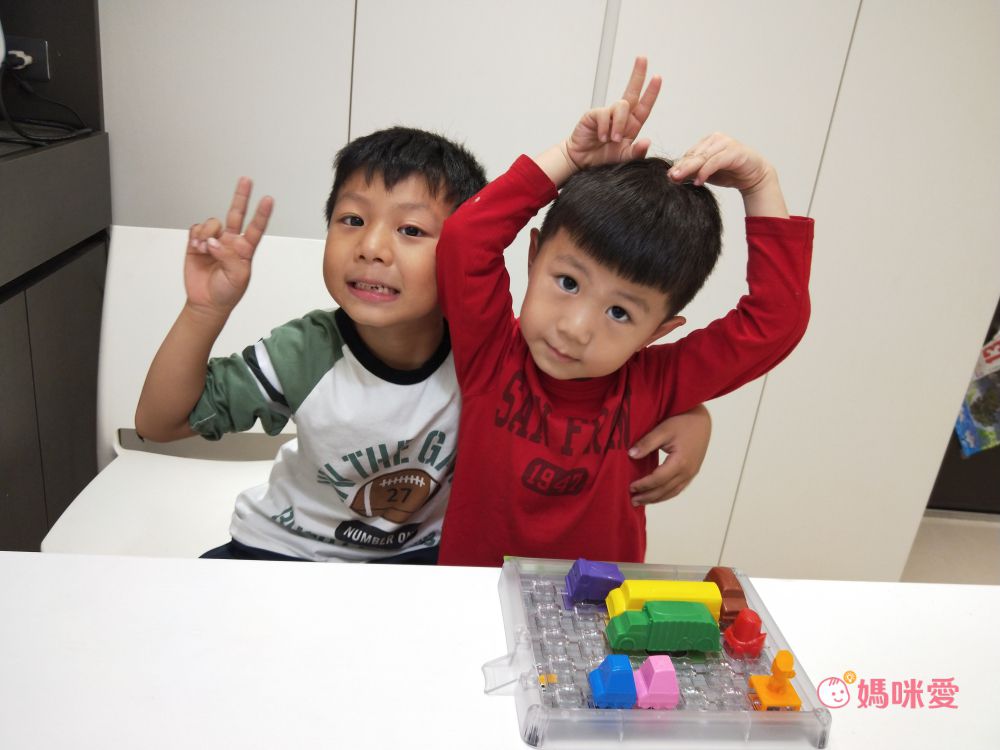 美國 Thinkfun - 寶寶的第一個塞車時刻-3歲以上