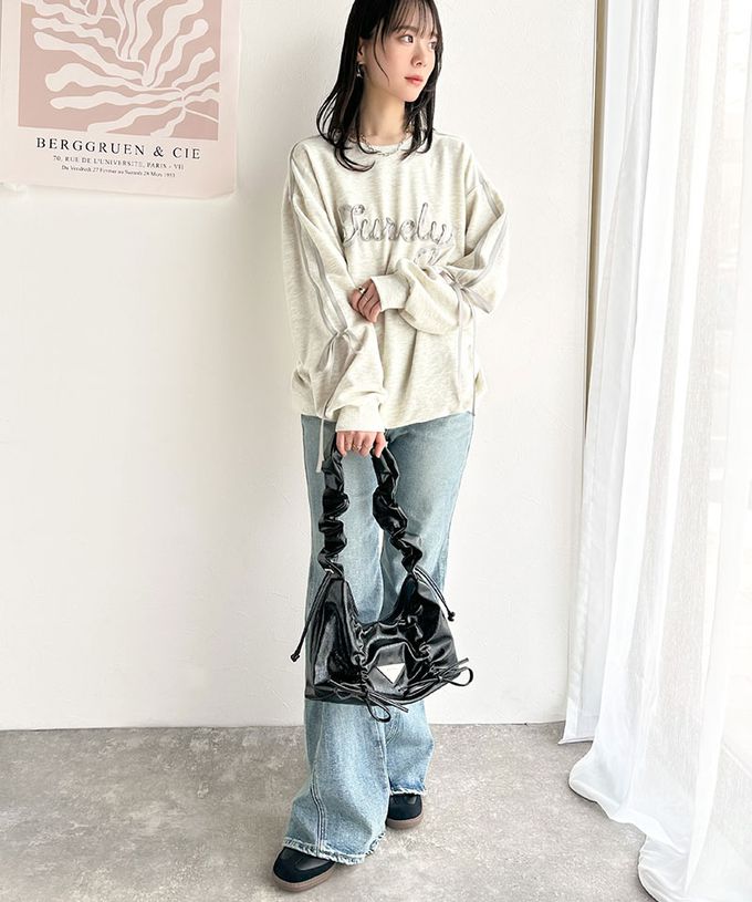 日本 Classical Elf - mily bilet 甜美袖蝴蝶結立體logo上衣-白緞帶-炭灰