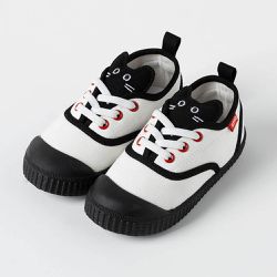 韓國 OZKIZ - 腳趾保護防滑懶人休閒鞋-貓咪-白底