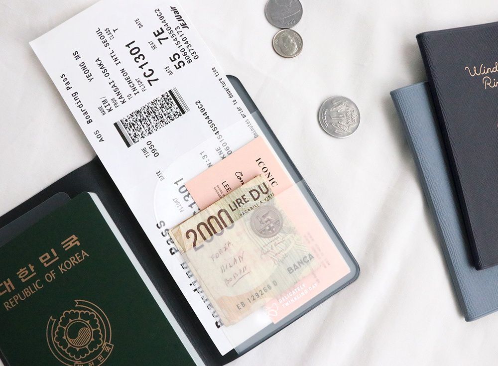 韓國 Conitale - 質感護照套-奶油白 (13.5X9.7cm)