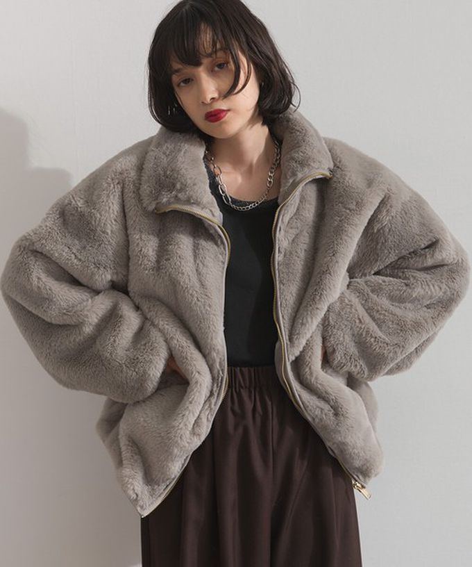 日本 ELENCARE DUE - 奢華毛絨柔軟寬鬆保暖拉鍊外套-淺卡其