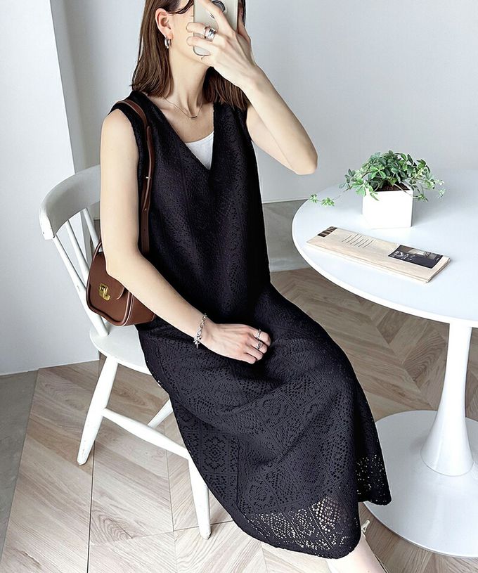 日本 Classical Elf - 2WAY幾何花朵鉤針背心裙/洋裝-黑