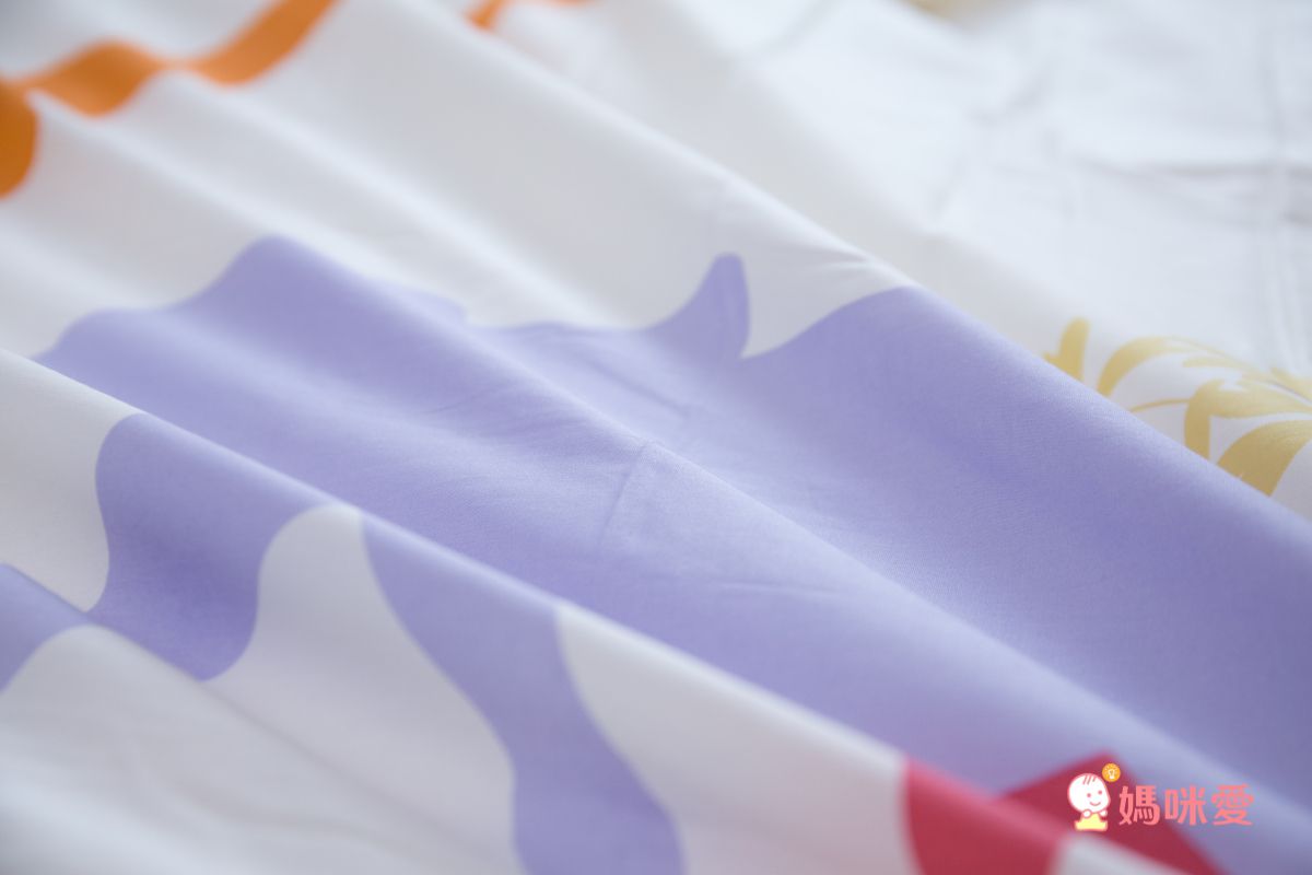 日本西村 Westy - 波卡圓舞曲-加大Queen Size雙人被套床包4件組-藍-加大Queen Size雙人款4件組-藍 (190x210cm, 45x75cm, 180x186x30cm)-雙人被套x1 + 枕頭套x2, 素色加大Queen Size雙人床包x1