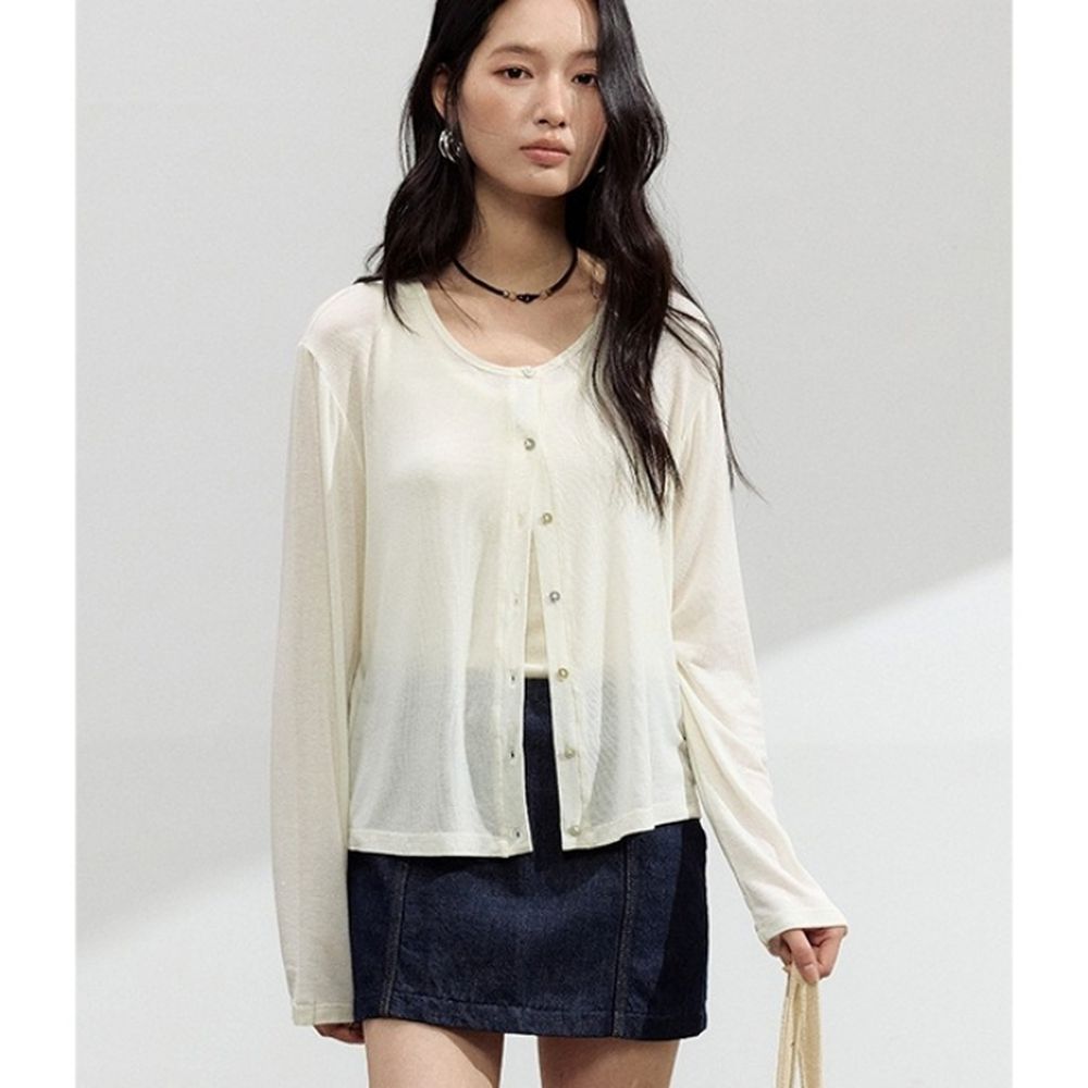 雲感天絲混亞麻U領貝殼釦薄長袖外套-米白