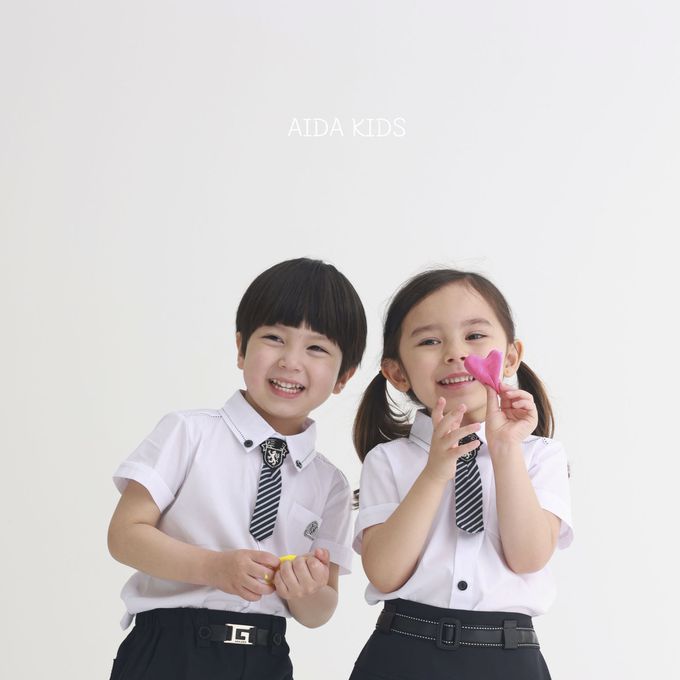 韓國 AIDA - 學院風領帶裝飾短袖襯衫-白