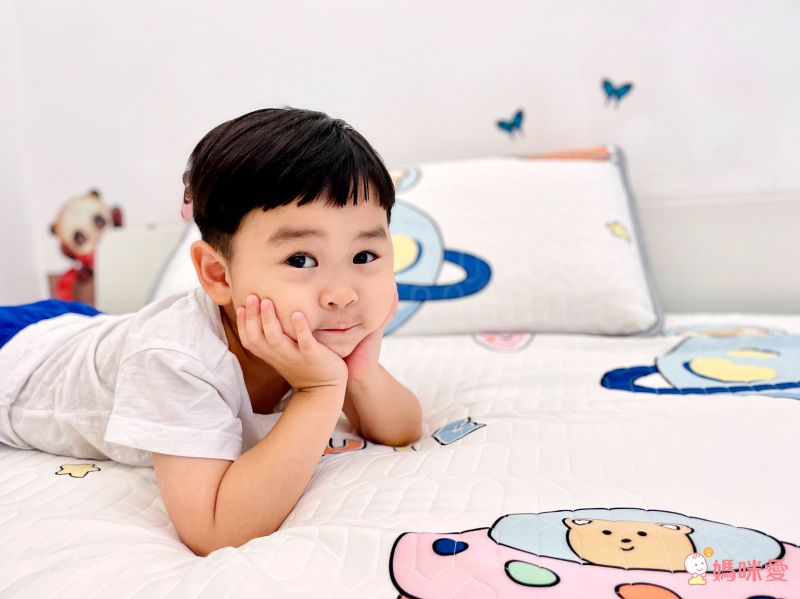 熱銷 TOP 1！涼感冰絲乳膠涼蓆床套組 ✦ 炎夏前搶先開跑