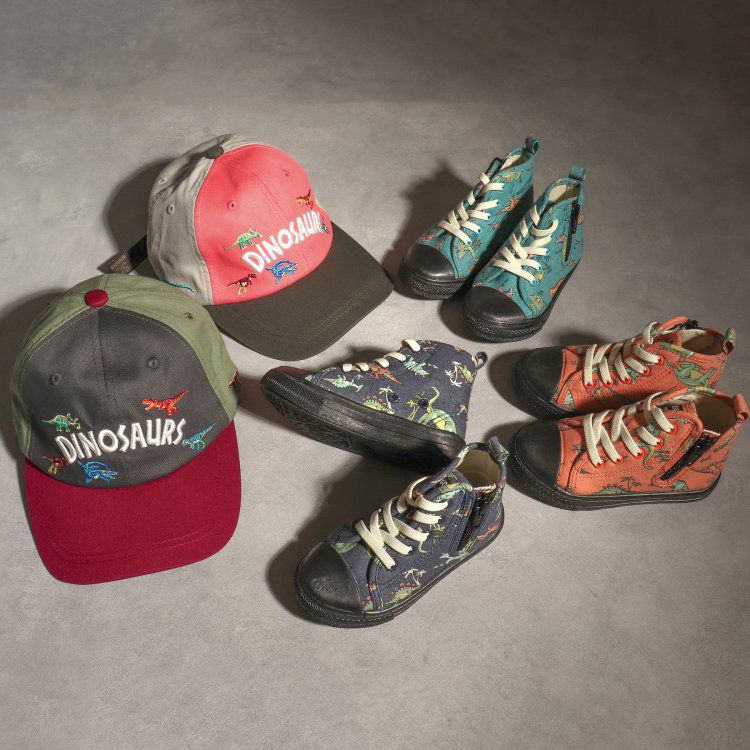 日本 BREEZE - 聯名款 恐龍刺繡棒球帽-撞色-亮橘