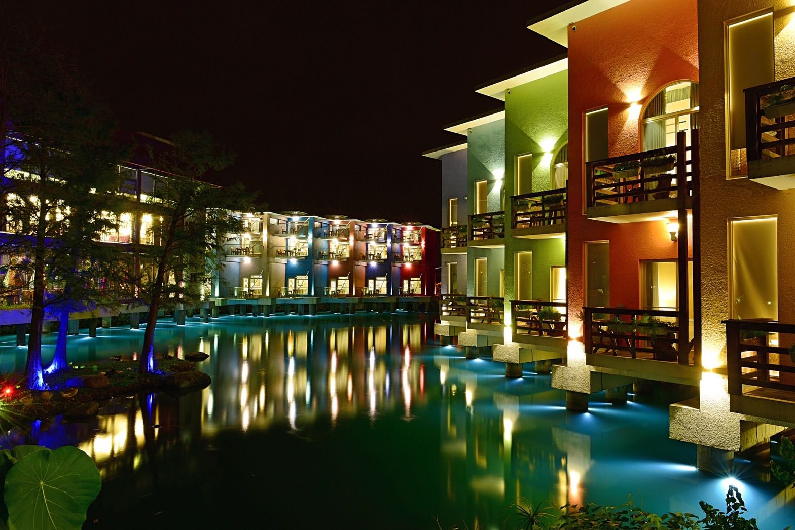 宜蘭水岸森林 - 『媽咪愛特談』平日綠光森林雙人房一泊一食住宿券-優惠效期一年