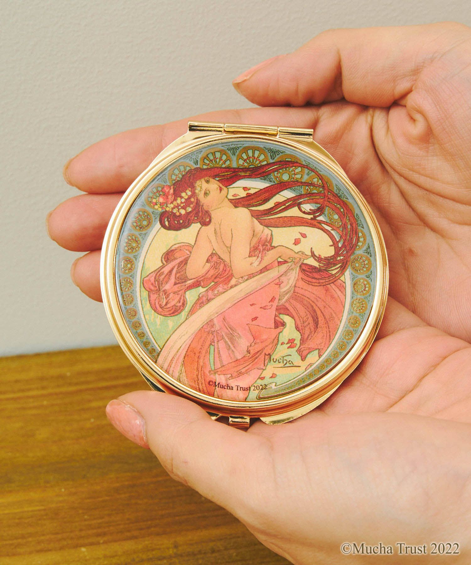 日本代購 - 限定聯名 慕夏四藝術折疊手拿鏡-繪畫