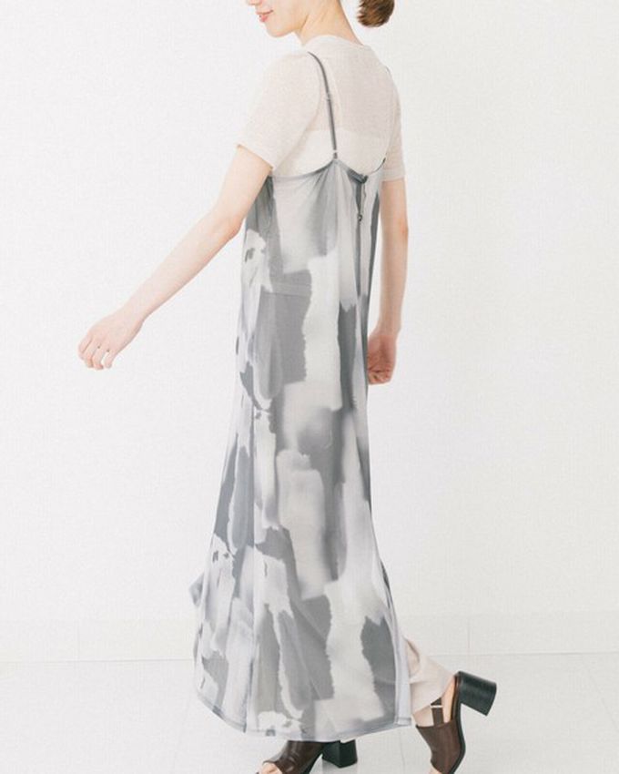 日本 gleam - 水彩暈染風夢境薄紗細肩帶洋裝-米棕系