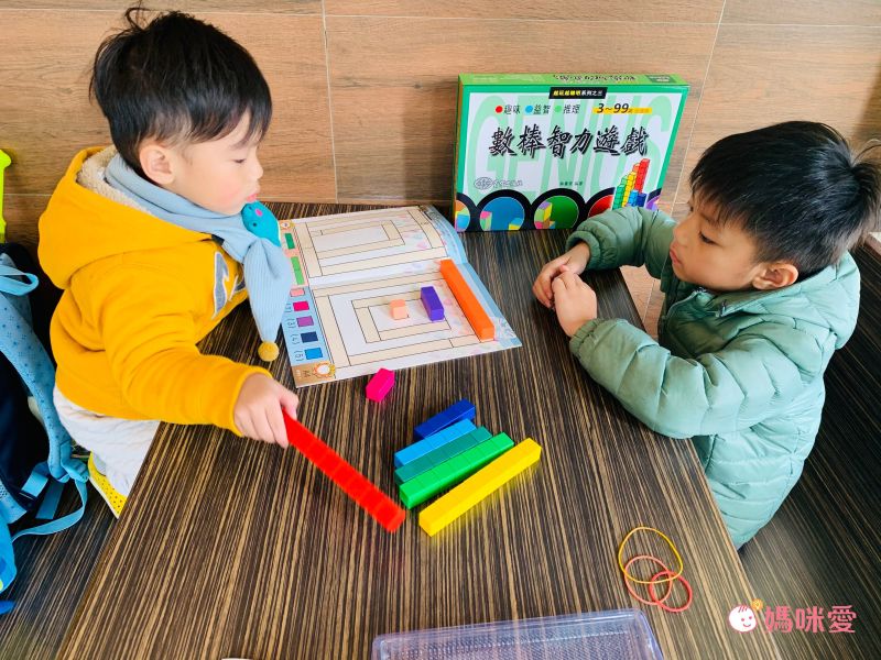 資優數學 - 越玩越聰明系列三 數棒智力遊戲-3本練習本+教具+我很棒貼紙