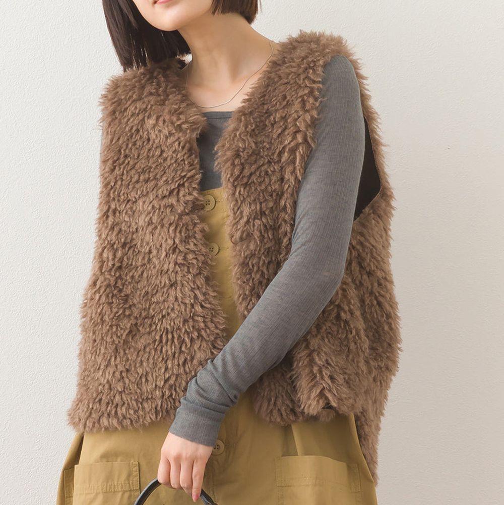 泰迪蓬鬆穿搭造型加分毛絨背心-咖啡