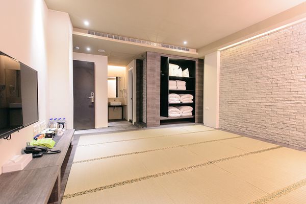 奇異果快捷旅店-台中站前二館