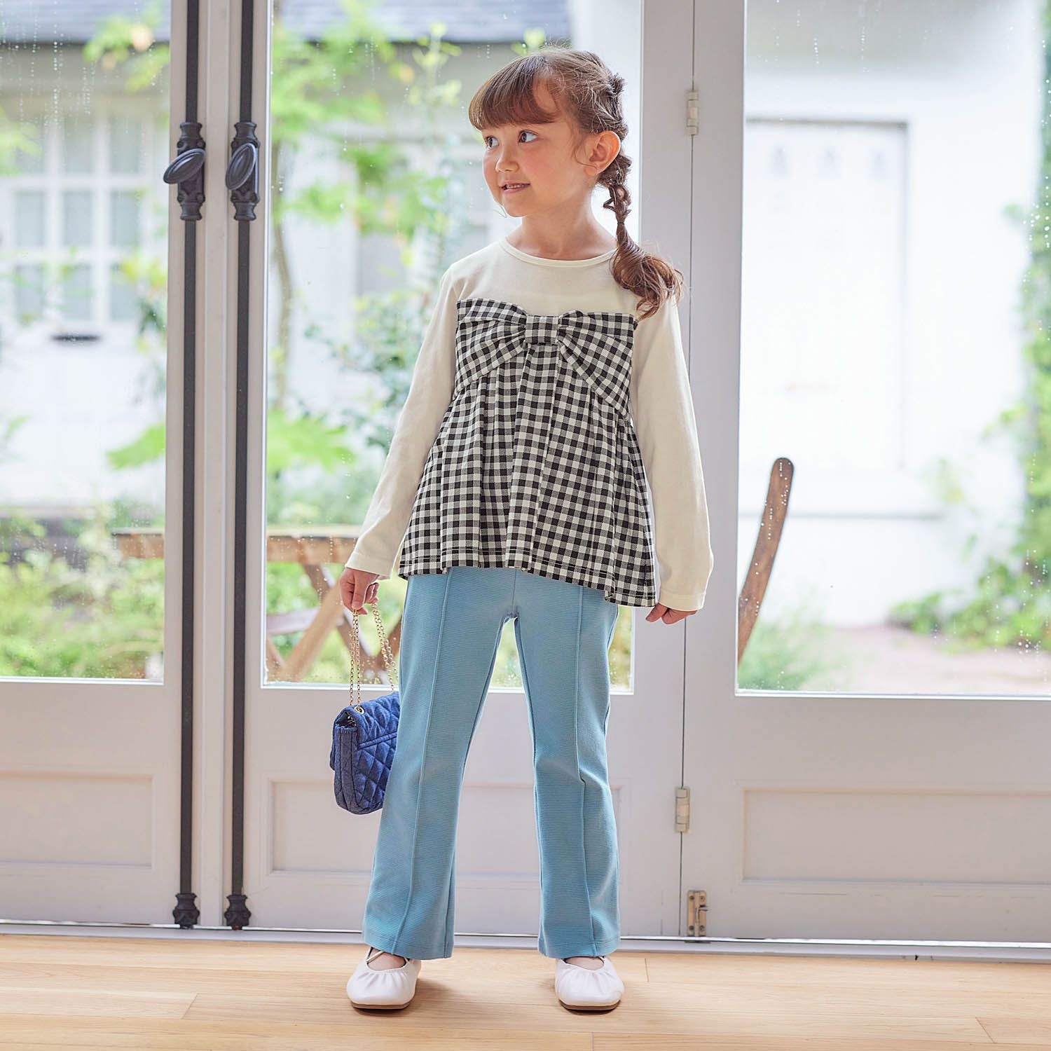 日本千趣會 - GITA 時尚摺線口袋彈力喇叭褲-水藍