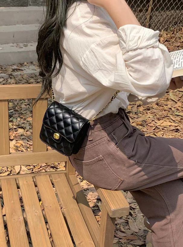 日本 GRL - 菱紋方型金屬鏈小包/側背包-米杏 (F)