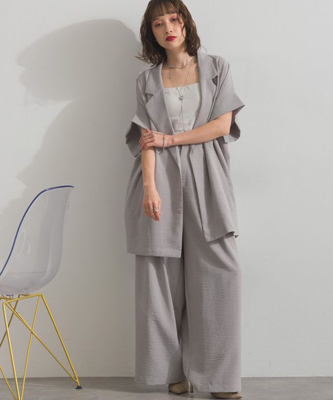 日本 ELENCARE DUE - 亞麻質感清爽寬版短袖西裝外套-卡其棕