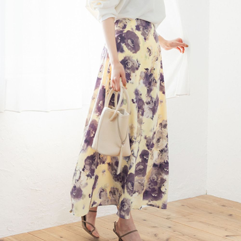 日本 COCA - 水彩渲染花朵伸縮彈性長裙-紫米 (FREE)