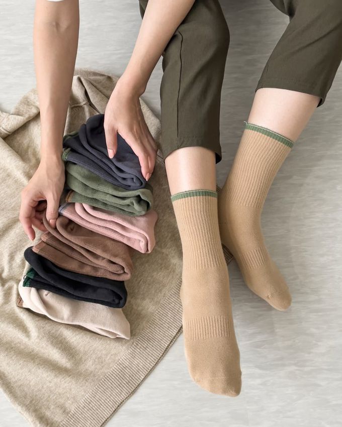 韓國Marian - 撞色百搭中筒襪-黑色 (Free)