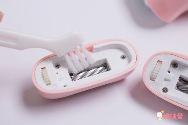 美國 VANRRO - Babynice 專業嬰兒電動指甲剪-White 純淨白-ABS 電子元件/重量：111g