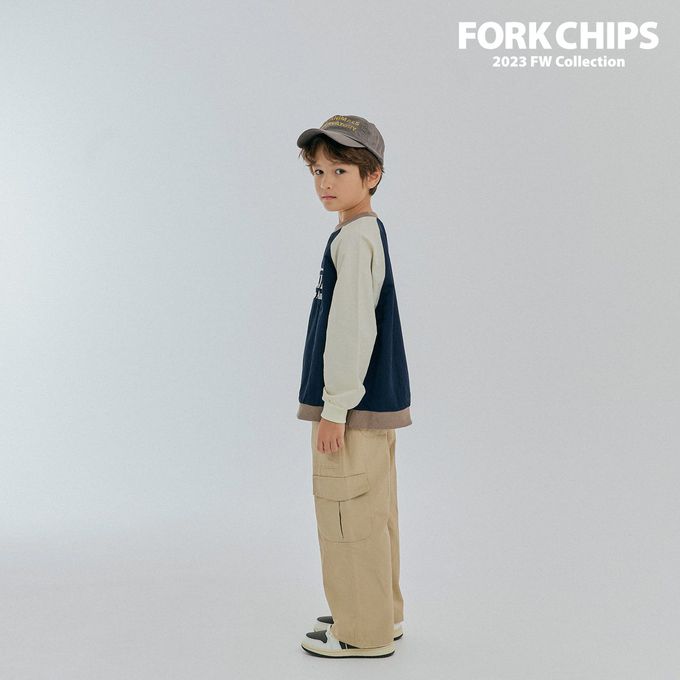韓國 FORK CHIPS - 刺繡文字拼色長袖大學T-深藍