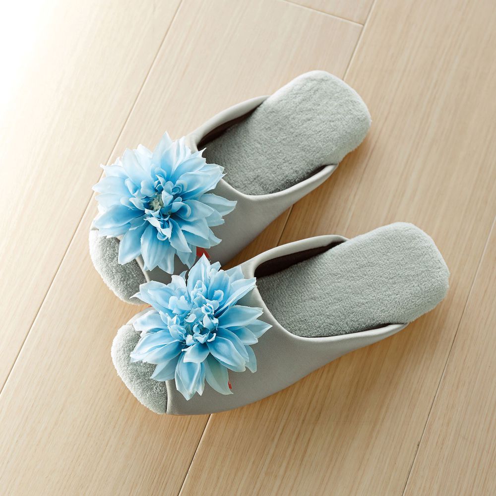 日本千趣會 - 立體花朵舒適室內拖-灰底藍花 (23-25cm)