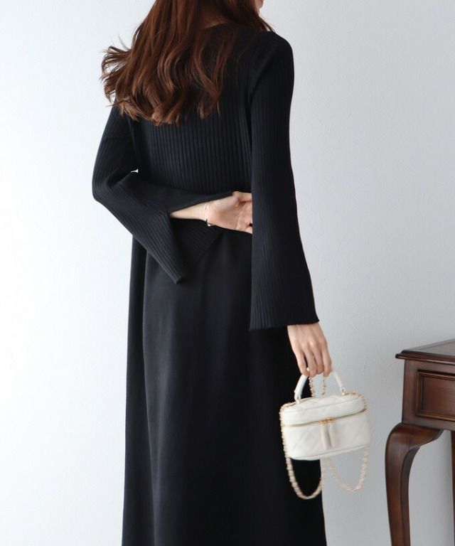 日本 BLUE EAST - 優雅花瓣袖羅紋針織洋裝-粉膚