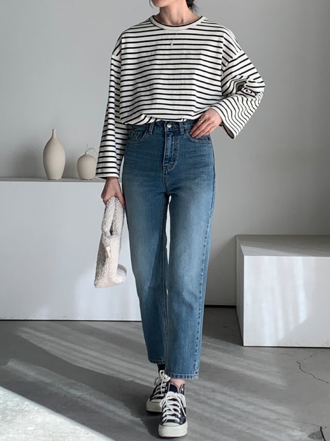 韓國女裝連線 - 不對稱後開衩條紋長袖上衣-黑藍 (FREE)