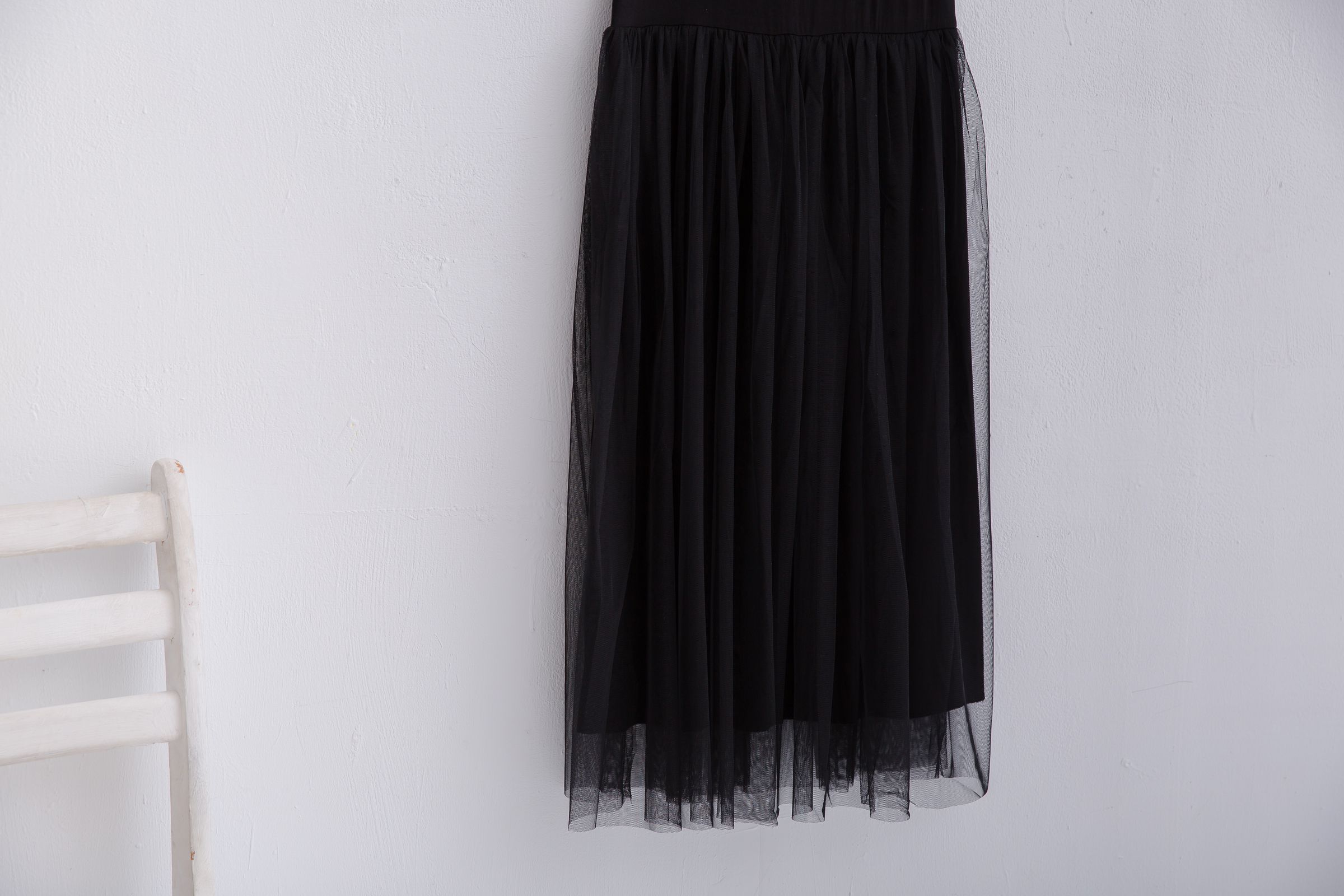 Peachy - 獨家訂製綿柔連身紗裙-細肩帶連身款-華麗黑 (F)