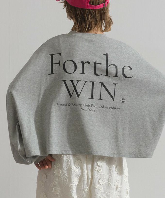 日本 Lupilien - 背後英文印花寬鬆休閒短版上衣-濃綠