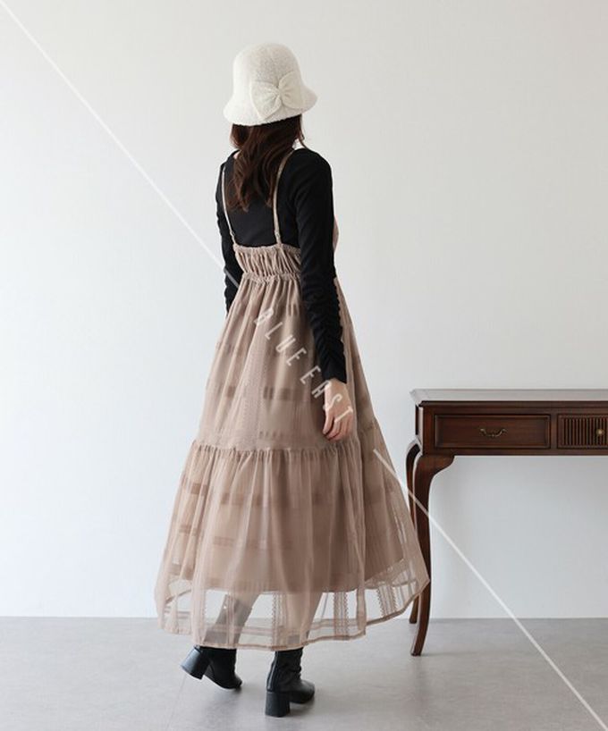 日本 BLUE EAST - 甜美植絨大格紋吊帶背心洋裝-黑