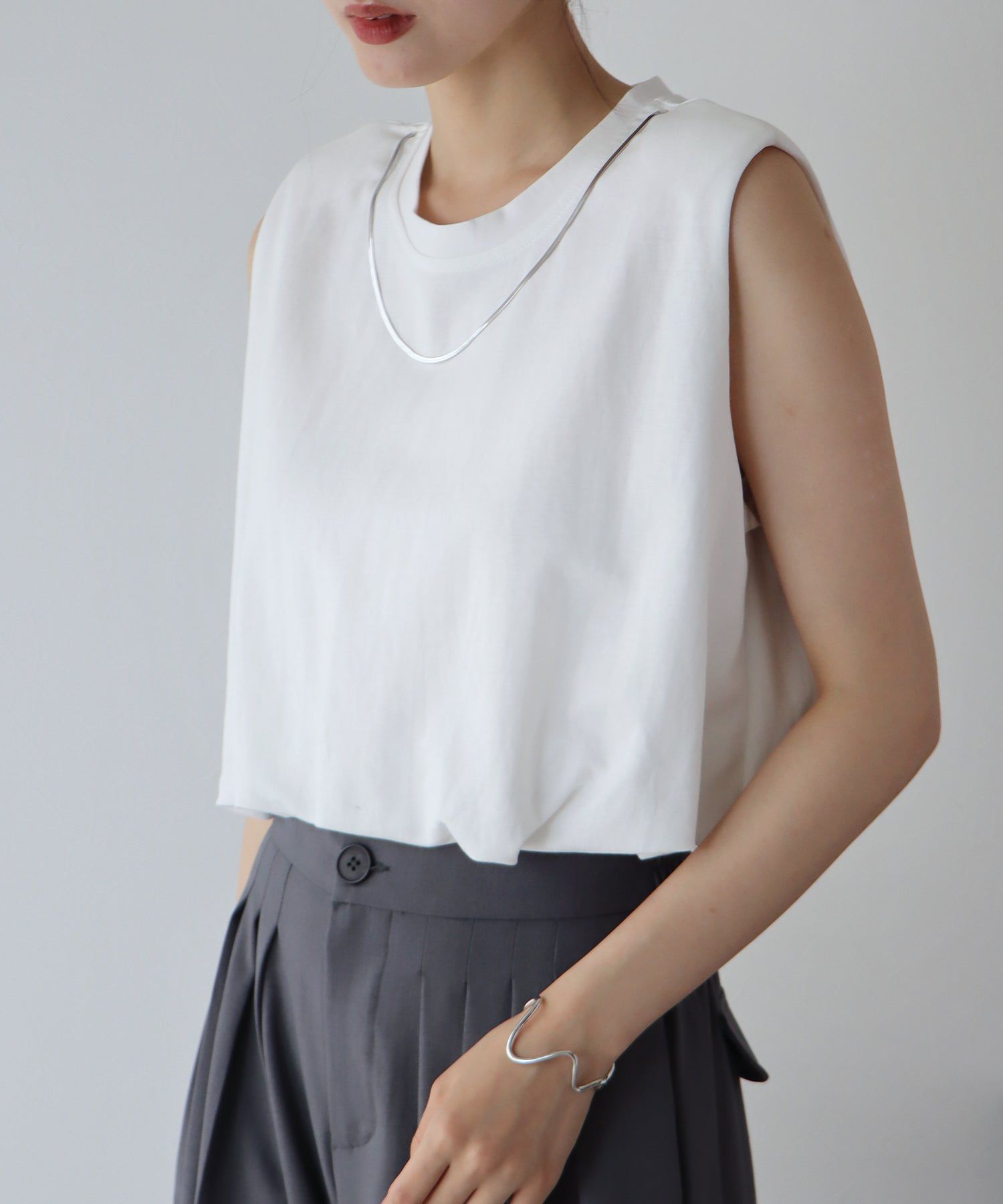 日本 BLUE EAST - 棉混法式簡約無袖上衣-白