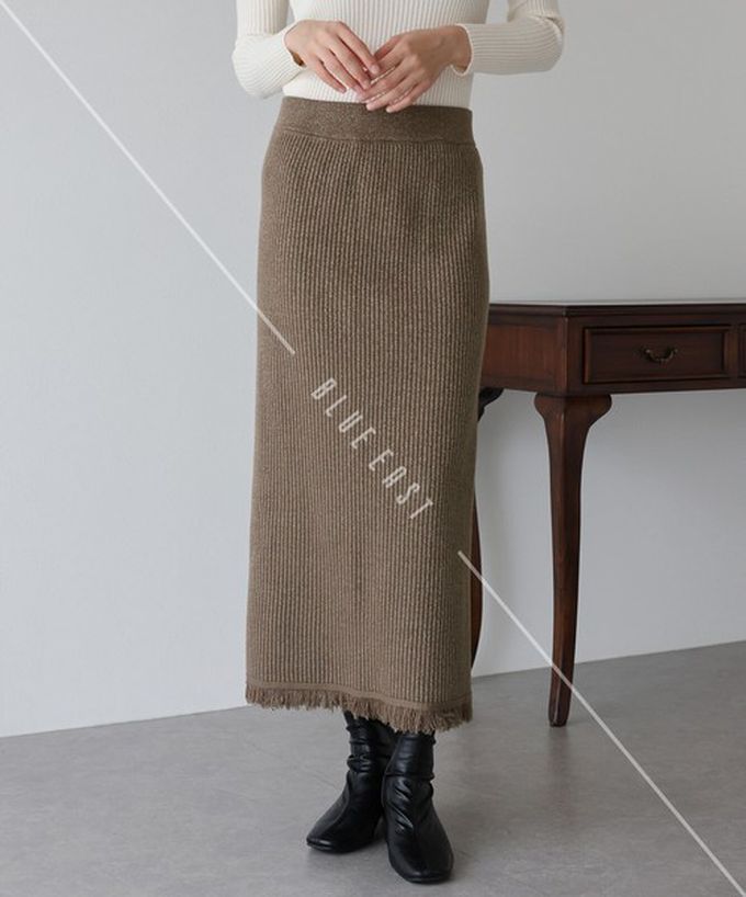 日本 BLUE EAST - 微閃亮羅紋針織流蘇開叉鉛筆裙-黑