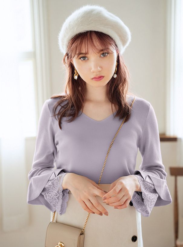 日本 GRL - 氣質V領蕾絲花朵袖針織上衣-天使白