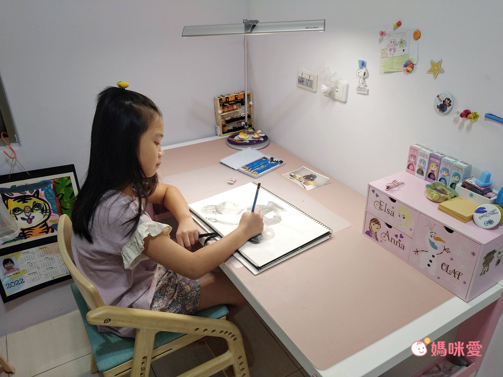 挑戰全網最低價【DEXLIGHT雙臂LED護眼檯燈】360°自由伸縮