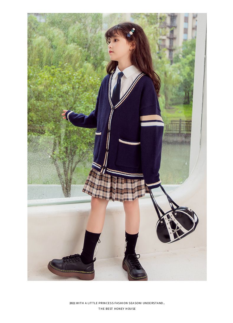 學院風排釦長袖毛衣外套-米色