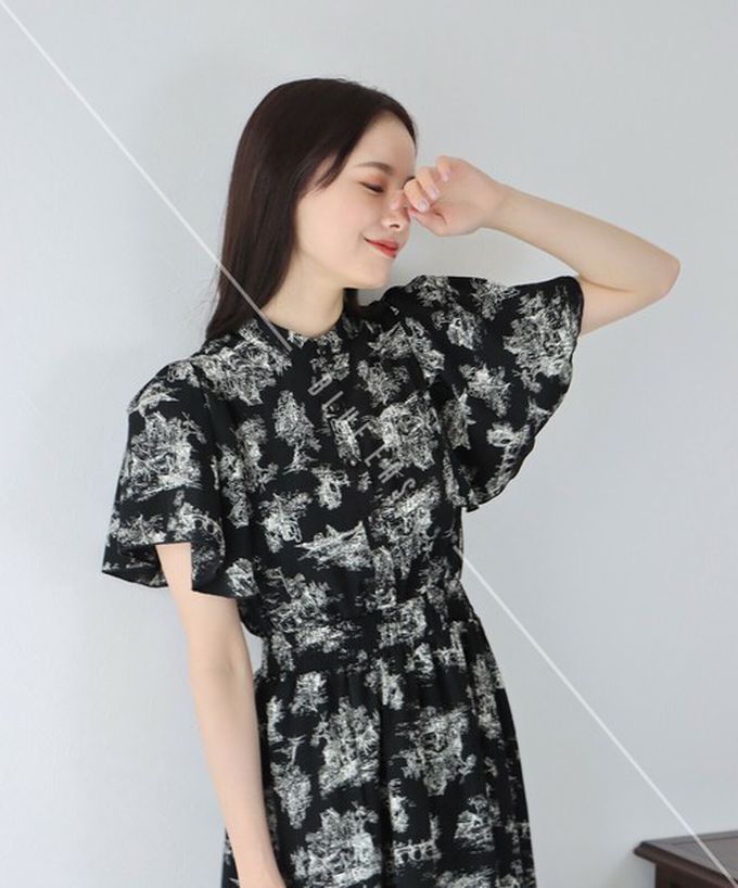 日本 BLUE EAST - 浪漫時光碎花雪紡短袖洋裝-水彩花紋-白