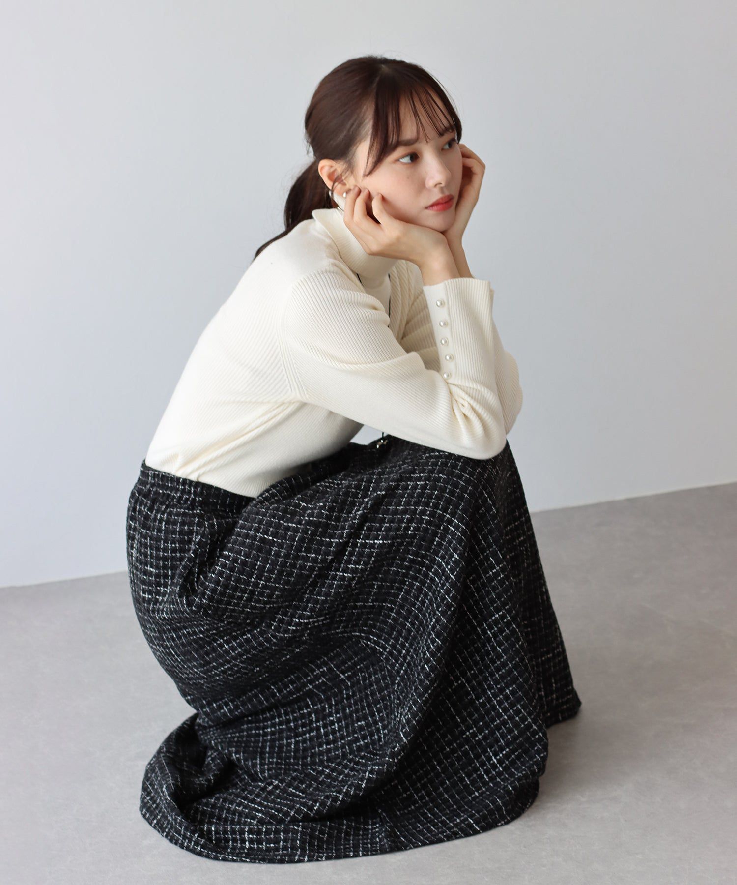 日本 BLUE EAST - 氣質千鳥格紋修身長裙-灰黑